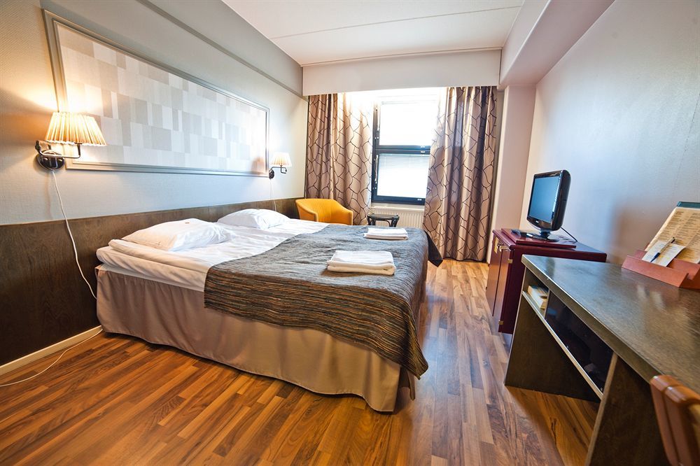 Hotel Lapuahovi ภายนอก รูปภาพ